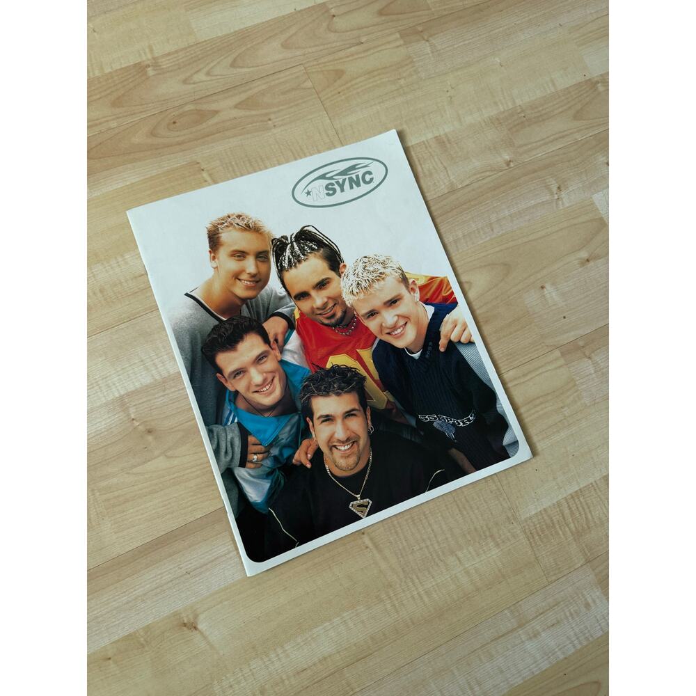 NSYNC 1998 Tour Poster Book all about‎ the band